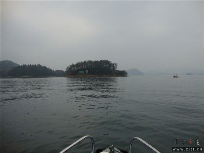 02.jpg