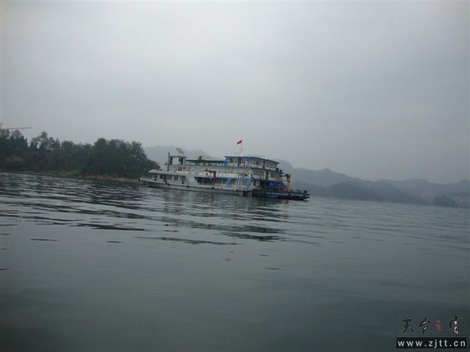 03.jpg