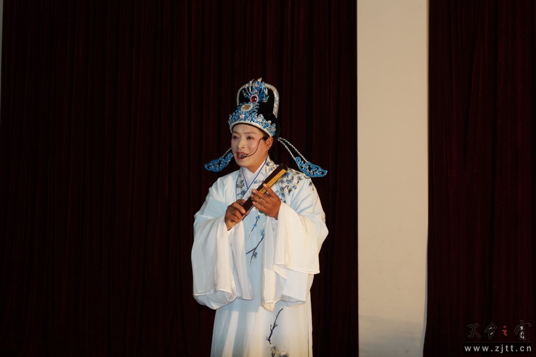 IMG_8759_调整大小.jpg
