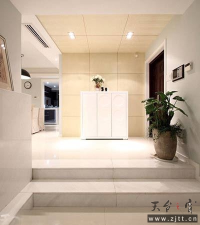 平时就一直呆在这里上网啦~~哈哈~