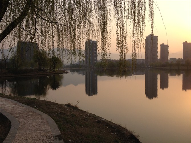 清晨的新城