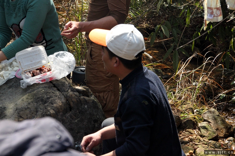 照片 256_副本.jpg