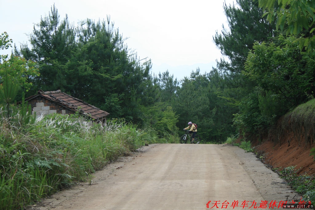 九遮山照片 222.jpg