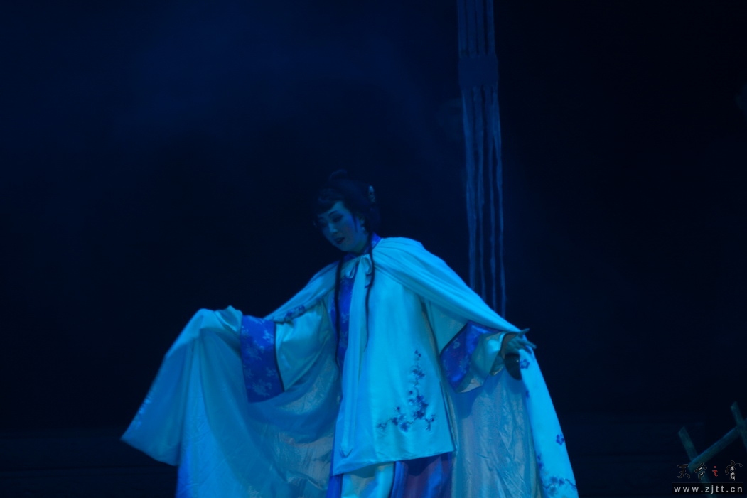 IMG_7130_缩小大小.jpg