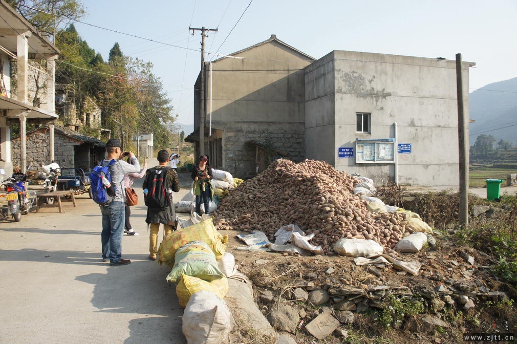 DSC02037_缩小大小.jpg