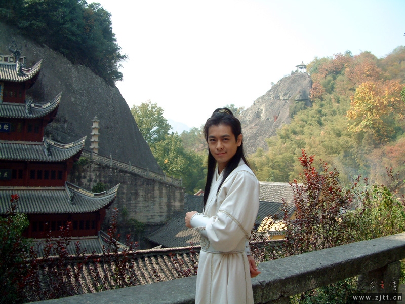 20101011102634433.jpg