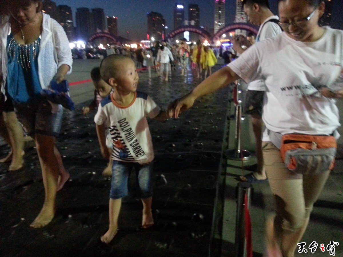 20140812_193107_调整大小.jpg