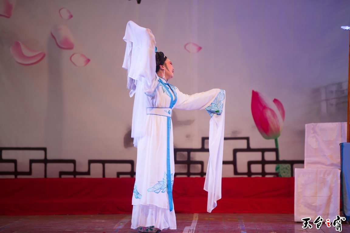 125A1316_调整大小.jpg