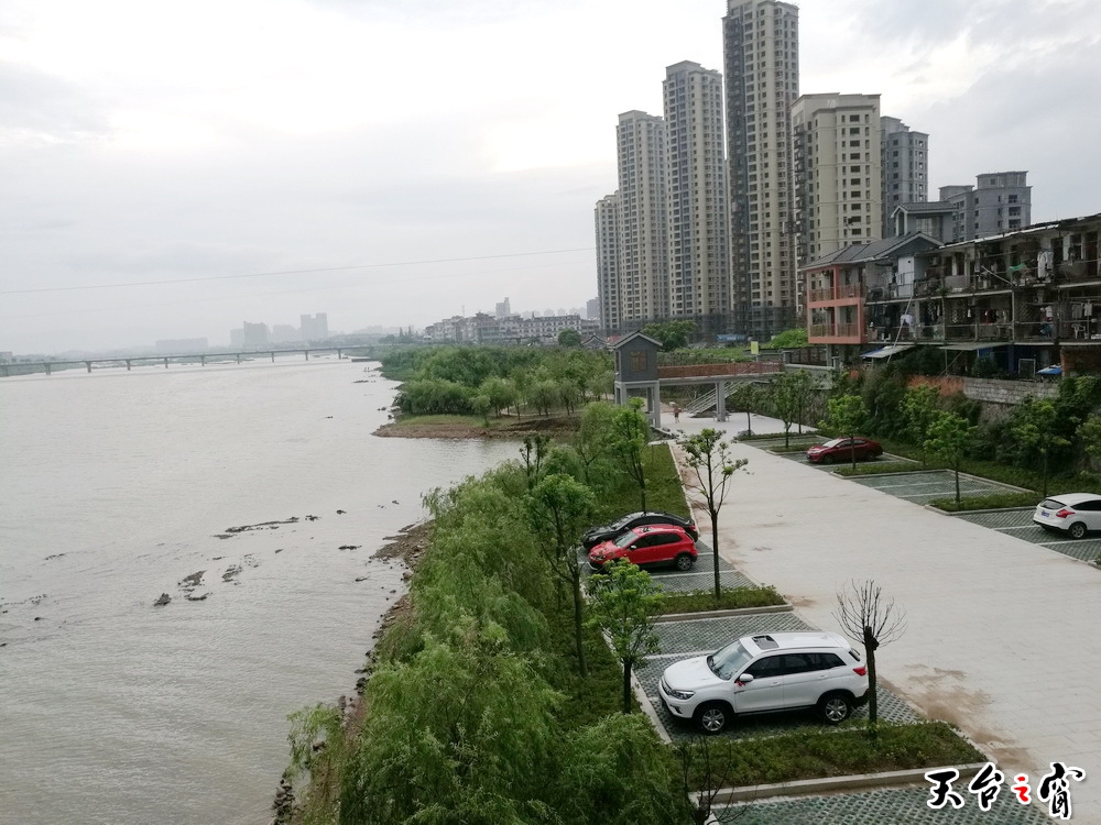 IMG_20160716_174202_调整大小.jpg
