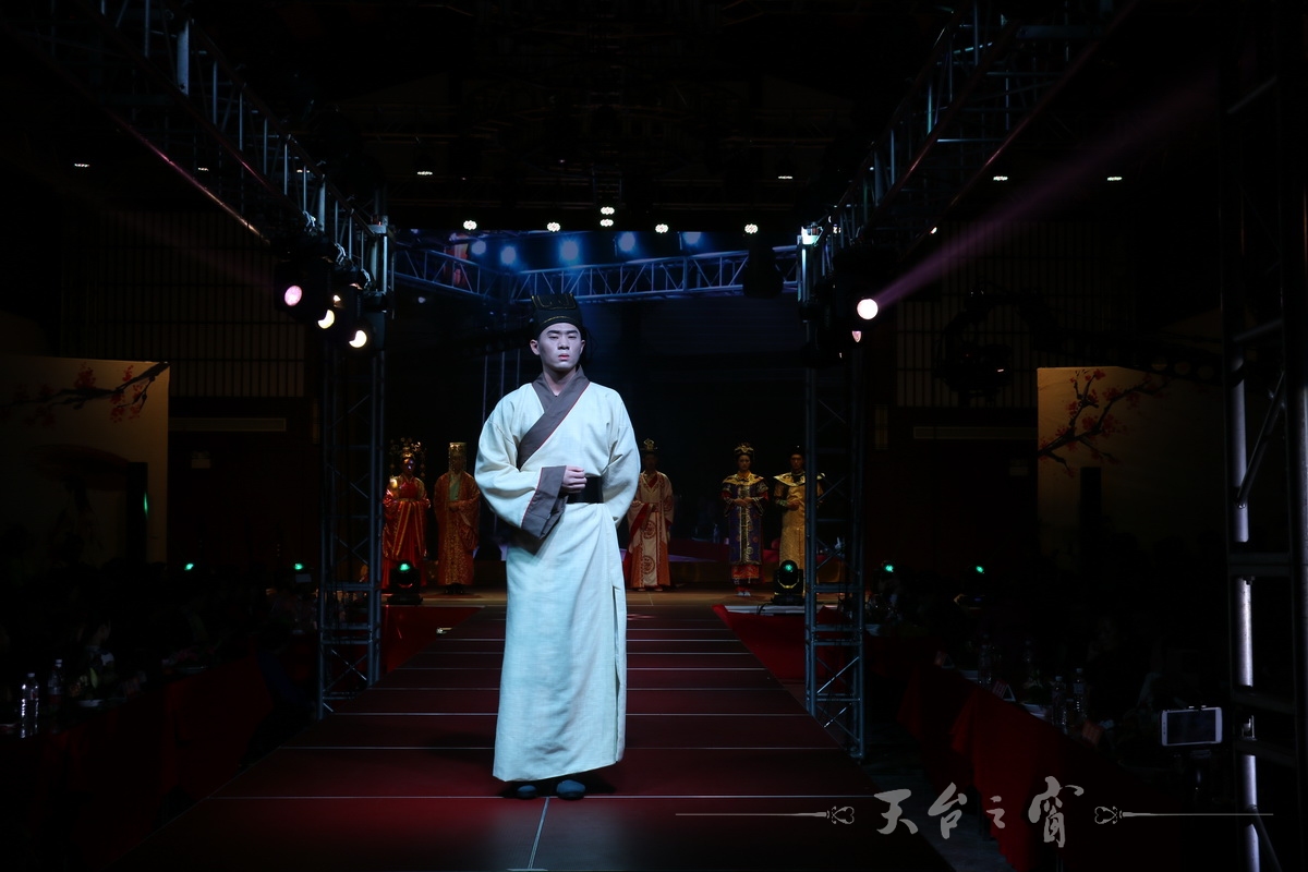IMG_8800_调整大小.JPG