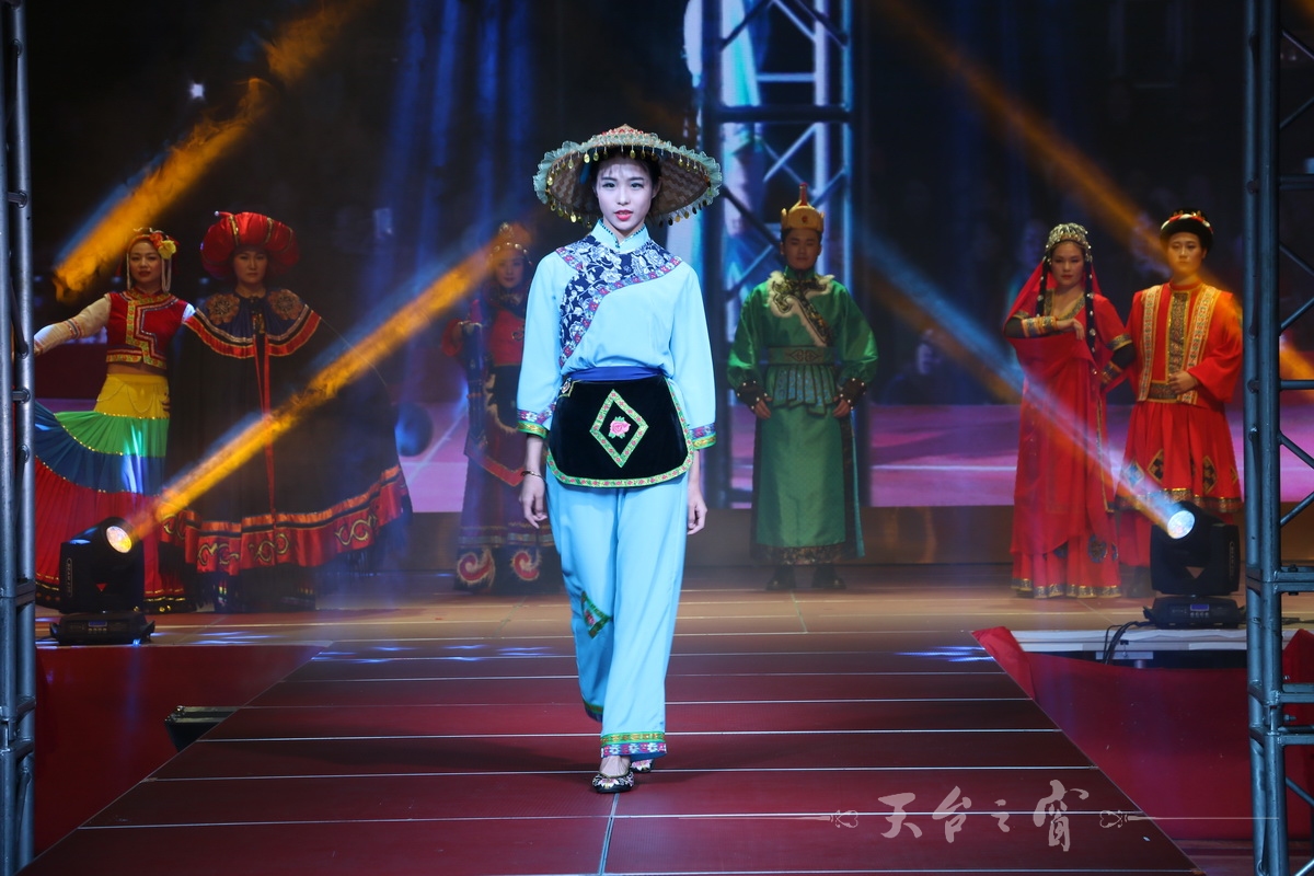 IMG_8896_调整大小.JPG