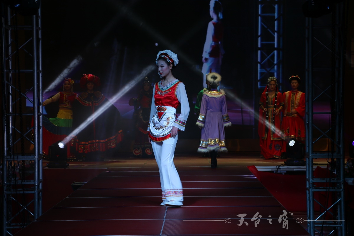 IMG_8914_调整大小.JPG