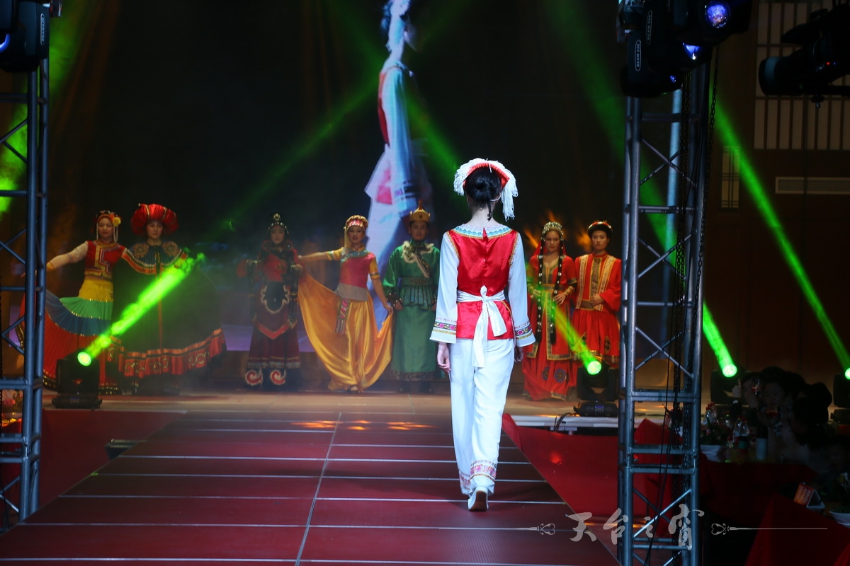 IMG_8922_调整大小.JPG