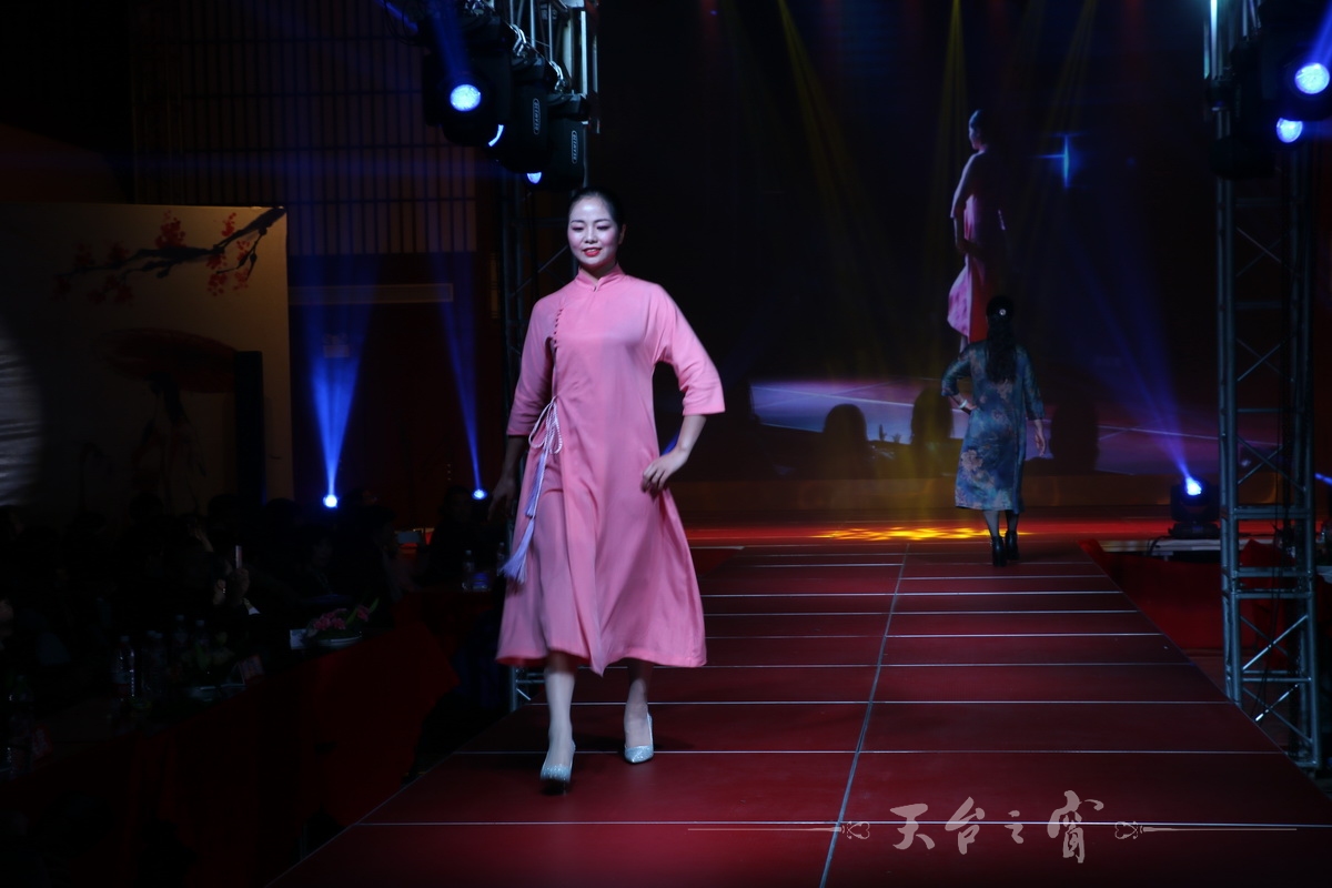 IMG_9084_调整大小.JPG