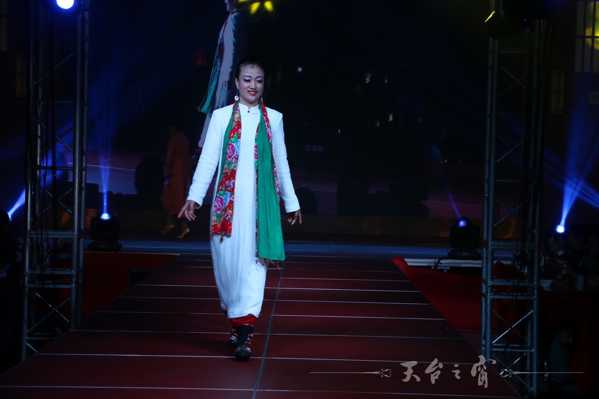 IMG_9090_调整大小.JPG