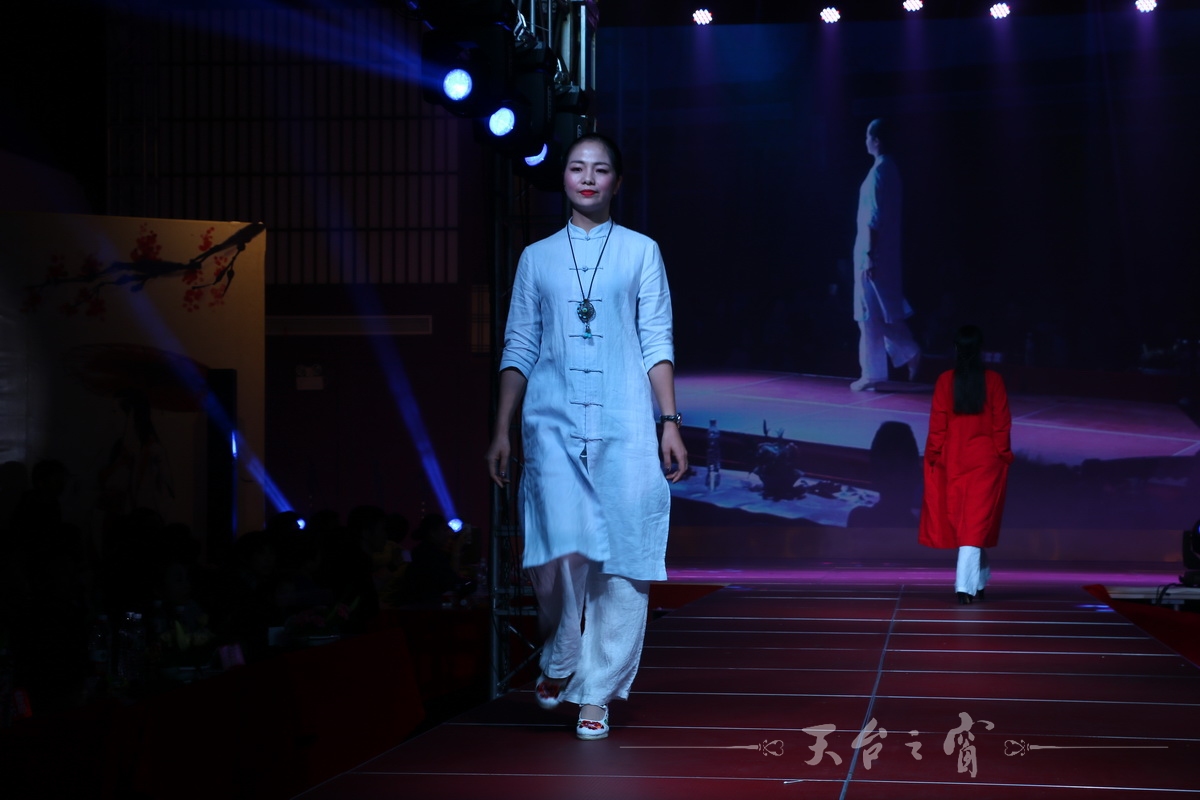 IMG_9281_调整大小.JPG