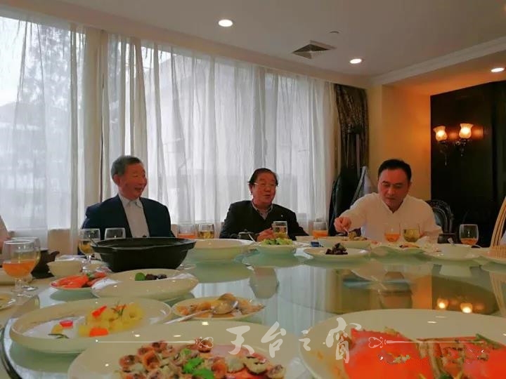 微信图片_20171030092551_副本.jpg