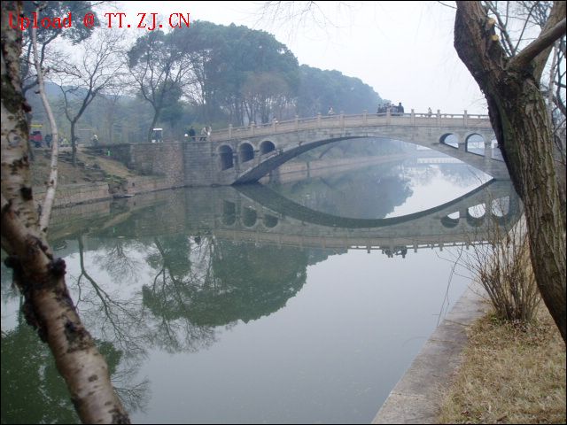 活在转瞬即逝里/苏州无锡