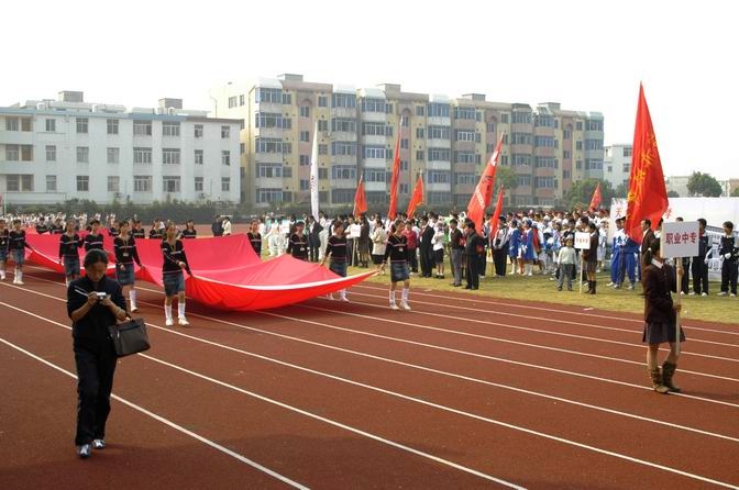 天台县学校"生态德育"工程启动仪式暨少年先锋队成立55周年少先队大检阅