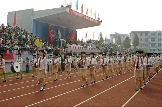 天台县学校"生态德育"工程启动仪式暨少年先锋队成立55周年少先队大检阅