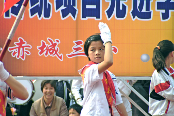 天台县学校"生态德育"工程启动仪式暨少年先锋队成立55周年少先队大检阅