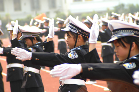 天台县学校"生态德育"工程启动仪式暨少年先锋队成立55周年少先队大检阅