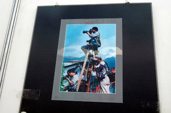 参观丽水国际影展--《影像天台》摄影沙龙2004.10.18