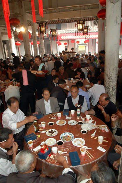 老祠堂聚餐----《影像天台》2004.10.1