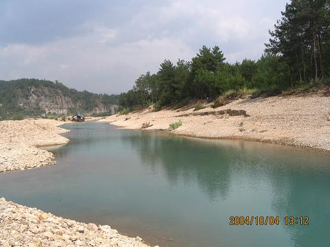 山河