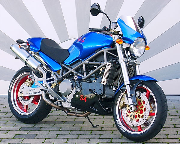 ~~~好多MOTO啊~~~