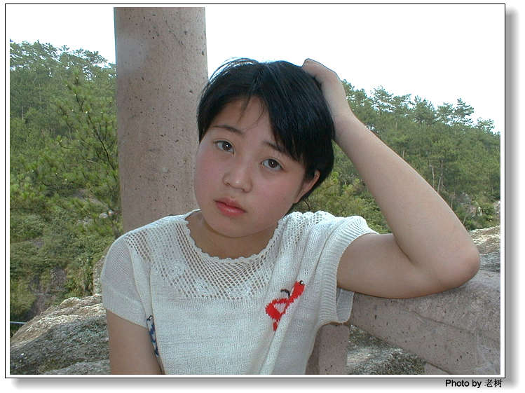 又从箱角落里找出一张PLMM的PP