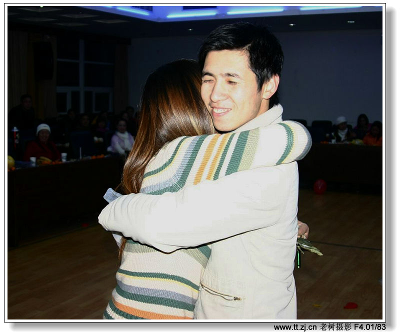 户外运动俱乐部迎2005元旦联欢晚会