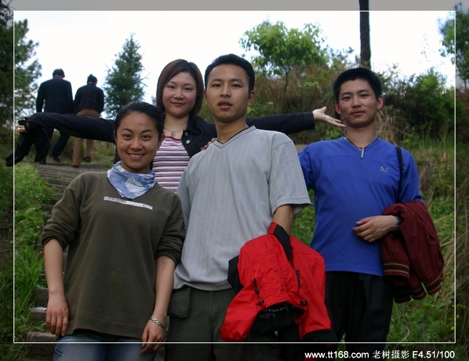 4月18日青山桌岩降照片集 4月18日青山桌岩降照片集