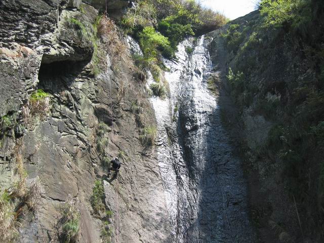 偶贴几张这星期我们在仙居岩降的照片