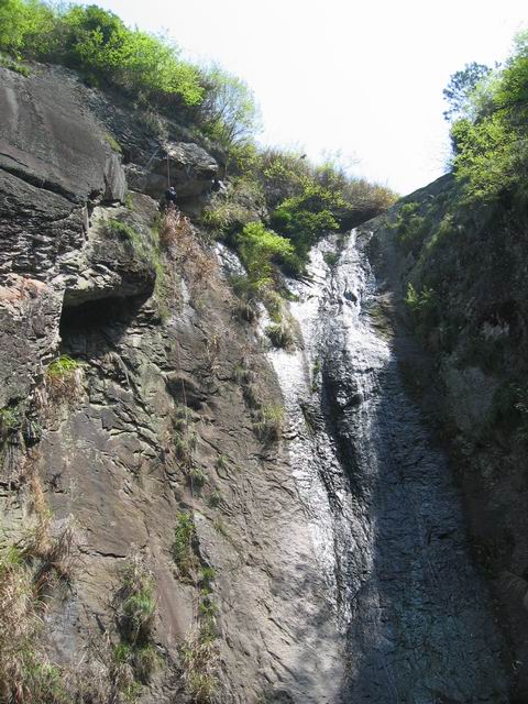 偶贴几张这星期我们在仙居岩降的照片