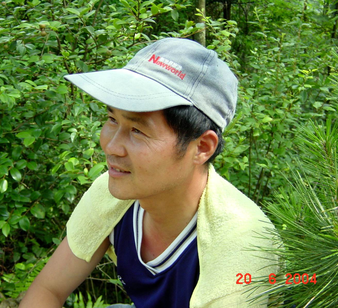同志们.偶们苍山顶溜达回来啦!