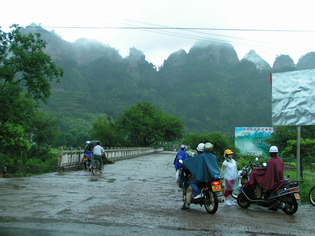 摩托车手游新昌穿岩，已胜利回来，图片续发。