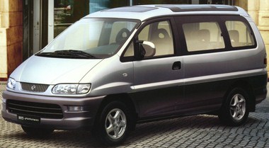 东风 风行LZ6460AQ8 影院版 2004款 商用车