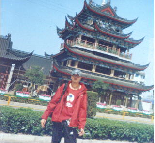 关于如何上传头像，签名档的图片