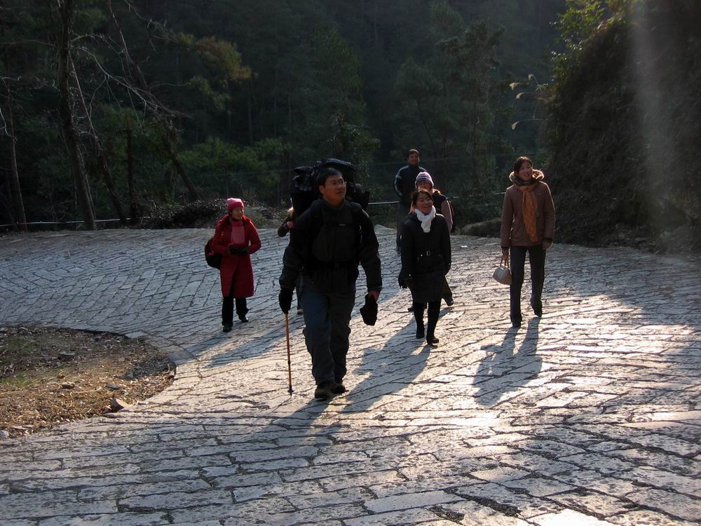 元旦高明行