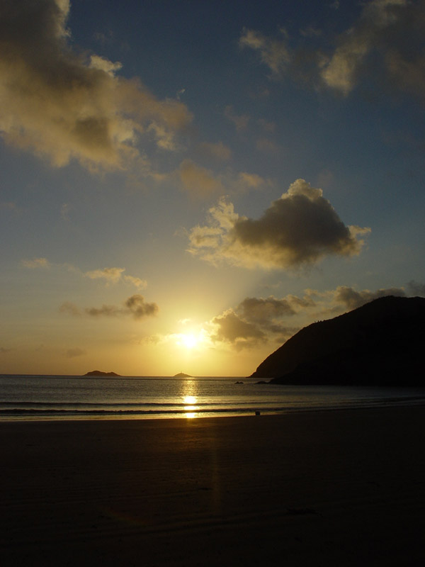 海上日出