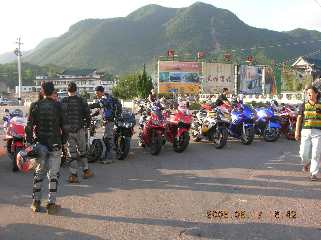 天台的跑车聚会!!!