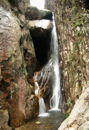 我眼中的龙穿峡景区