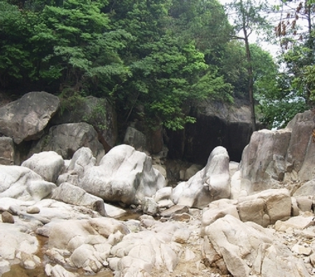 我眼中的龙穿峡景区