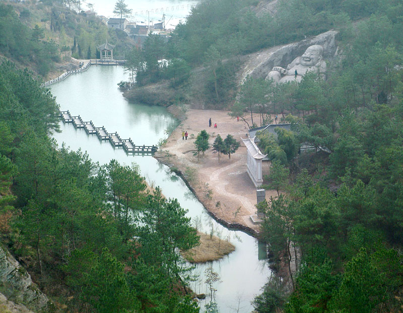 龙山