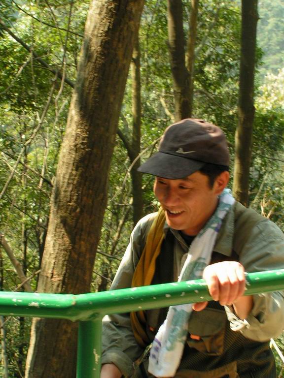 2005.4.9龙川峡岩降之人物版