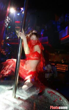 夜幕下的疯狂---色情场所解密