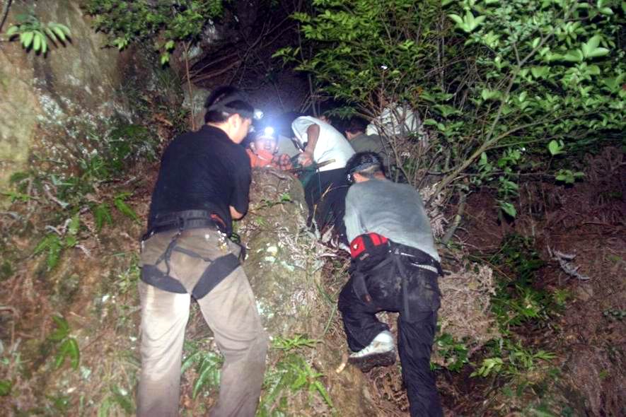 12小时紧急大营救