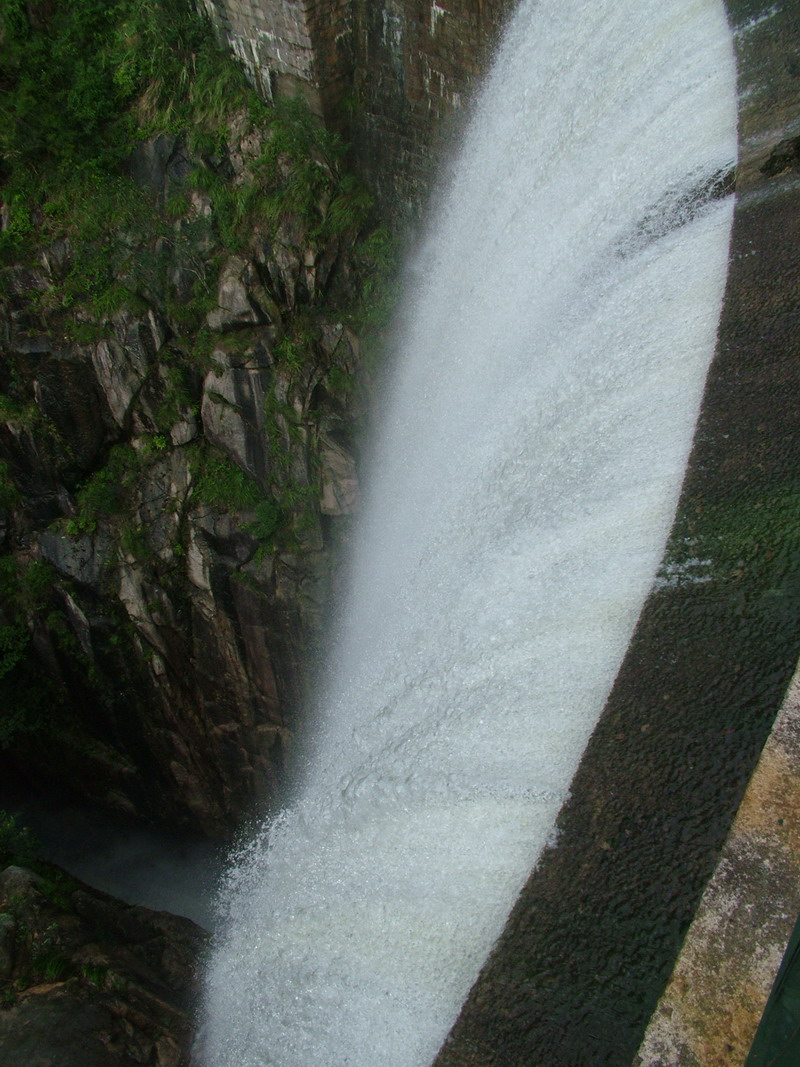 桐坑溪水库出水