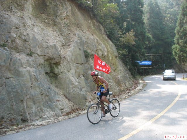 2006“乌药精”杯首届浙江“车迷节”天台山自行车爬坡赛.天台单车俱乐部荣获团体第四和个人第13
